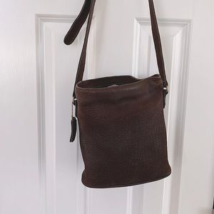 Coach Bucket/Hobo bag. Brown leather suede. Pebble skin.